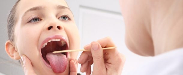 Kłopotliwy problem w jamie ustnej – grzybica jak się jej pozbyć?
