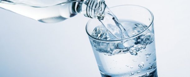 Czy należy pić wodę?